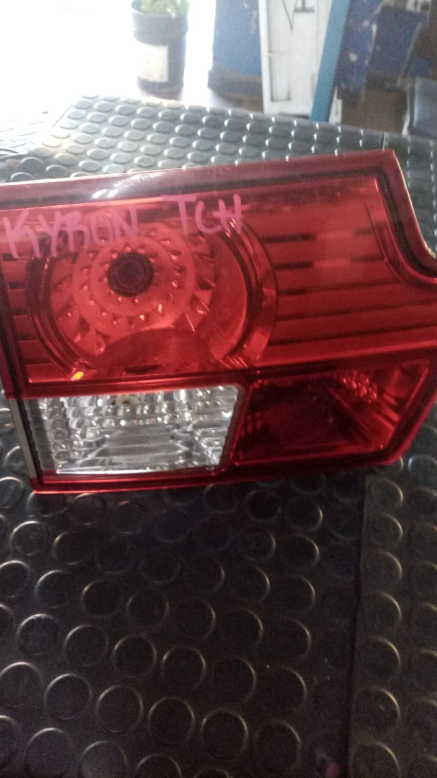 Foco maleta / portalon izquierdo ssangyong kyron 2008 2009 2010 2011 2012 2013