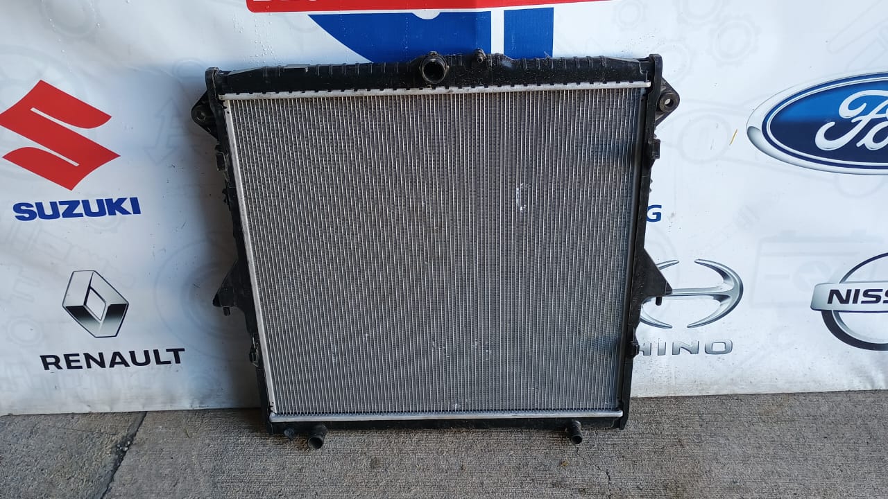 Radiador de agua ford ranger 2013 2014 2015 2016 2017 2018 2019 2020 2021 2022
