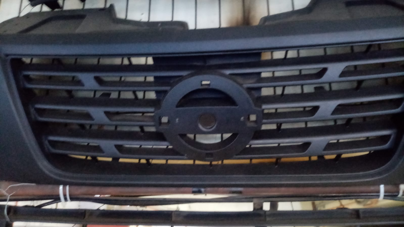 Mascara nissan np300 2015 2016 2017 2018 2019 2020