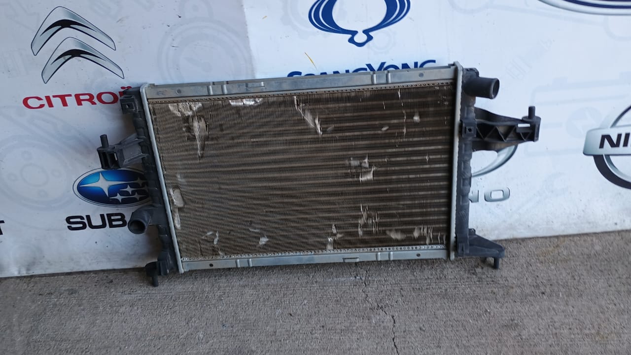 Radiador de agua chevrolet corsa 1998 1999 2000 2001 2002 2003 2004 2005 2006 2007 2008 2009