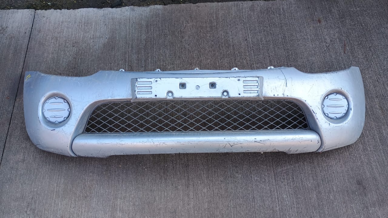 Parachoque delantero mitsubishi l200 2007 2008 2009