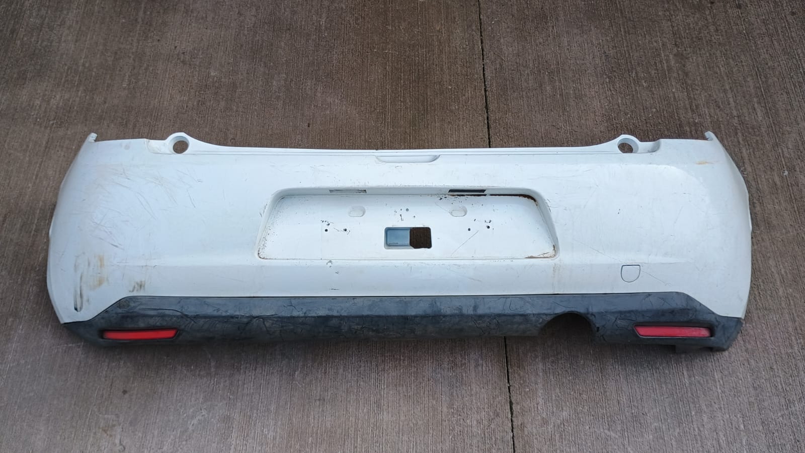 Parachoque trasero citroen c3 2012 2013 2014 2015 2016