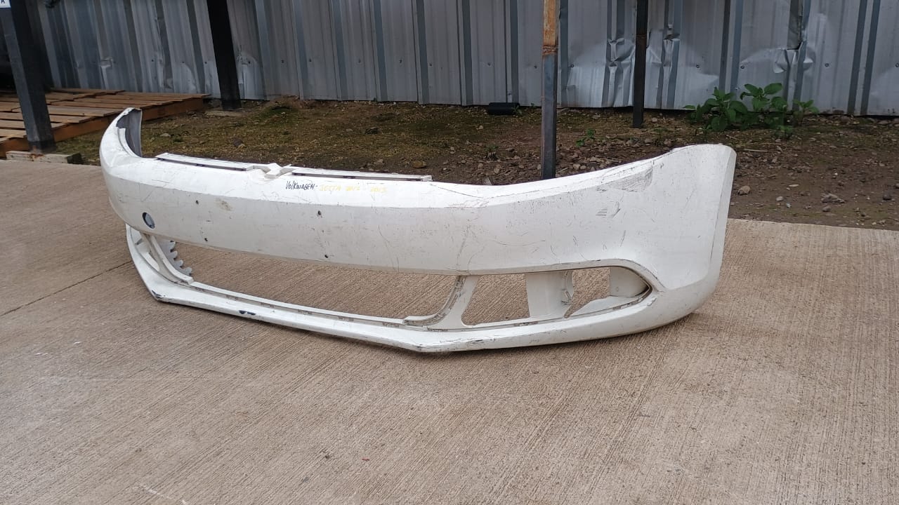 Parachoque delantero volkswagen jetta 2012 2013