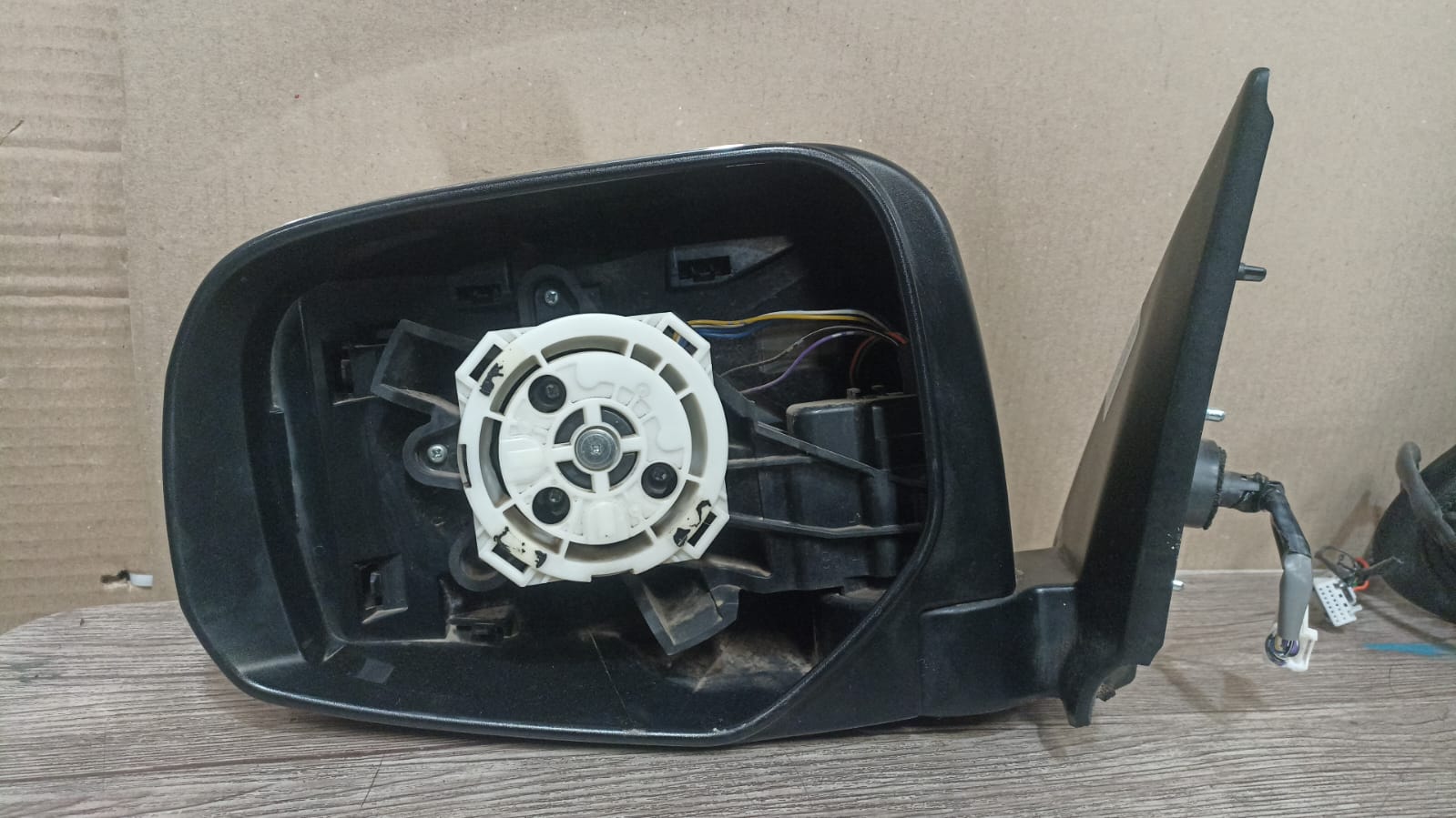 Espejo puerta izquierdo mitsubishi l200