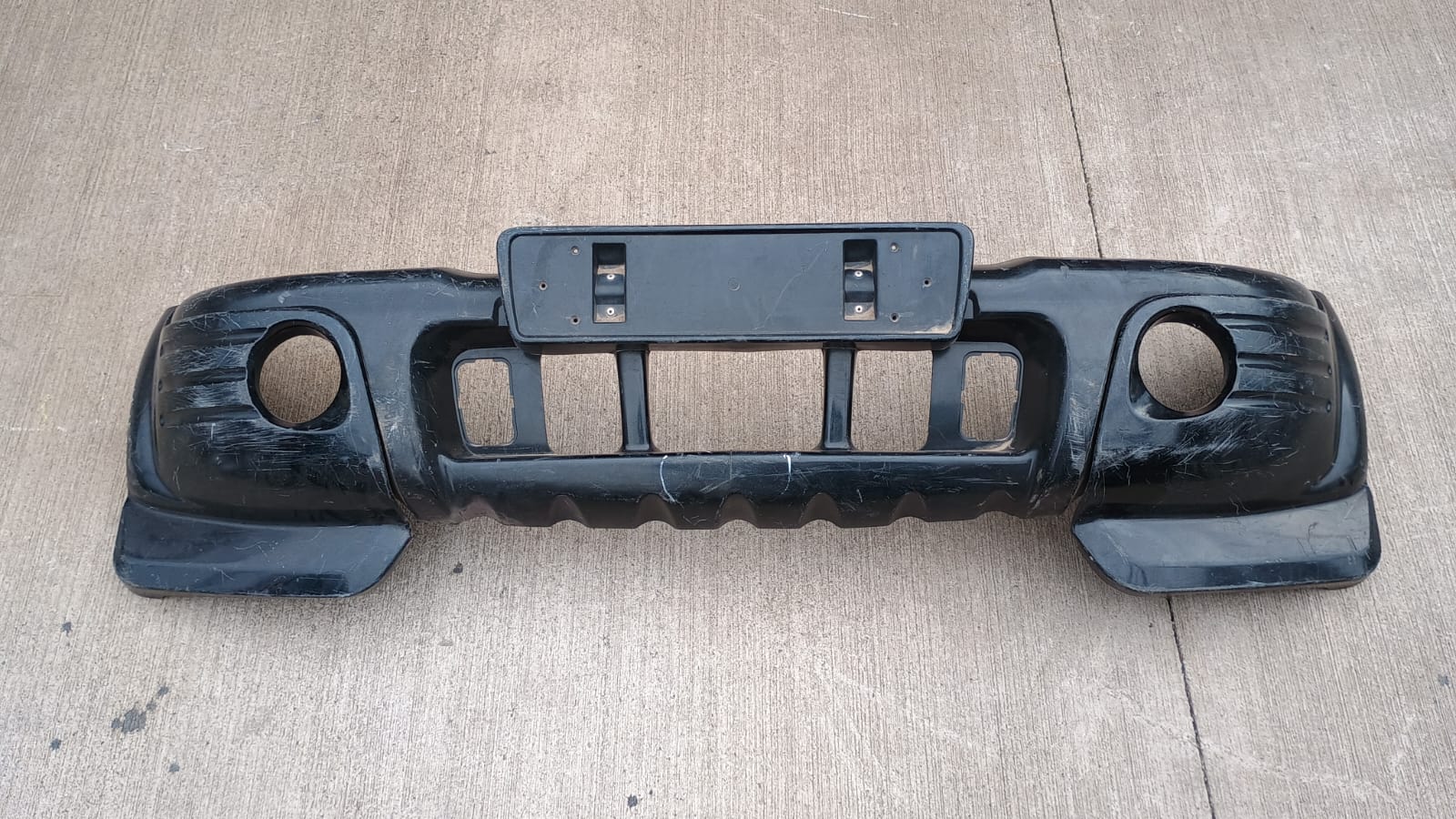Parachoque delantero mahindra scorpio 2008 2009 2010