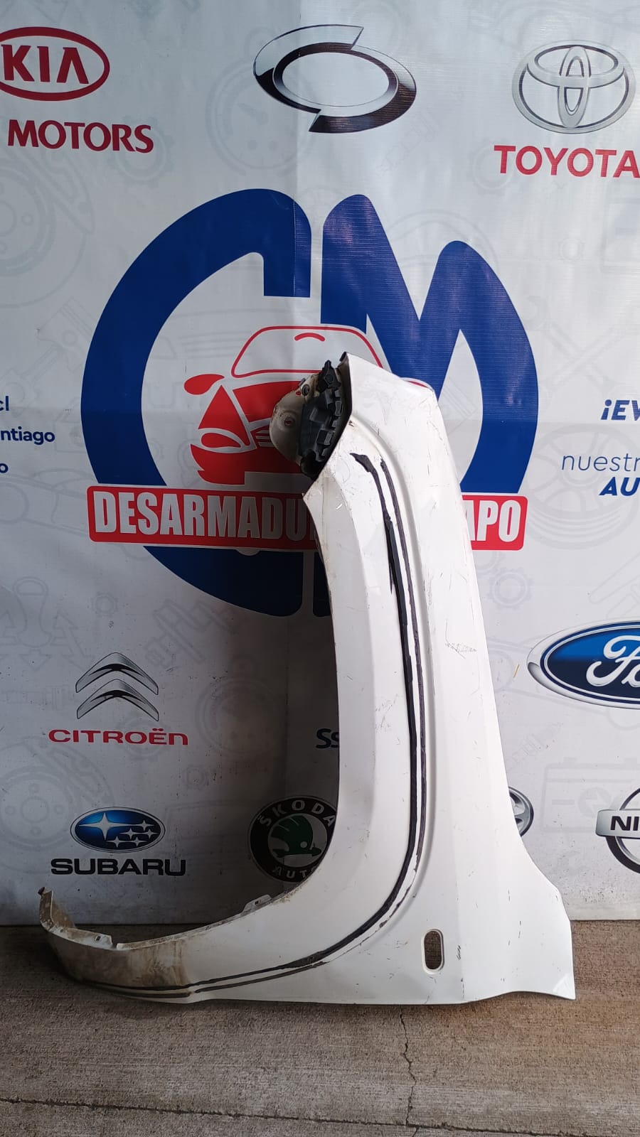 Tapabarro izquierdo volkswagen amarok 2010 2011 2012 2013 2014 2015 2016 2017 2018 2019 2020 2021 2022