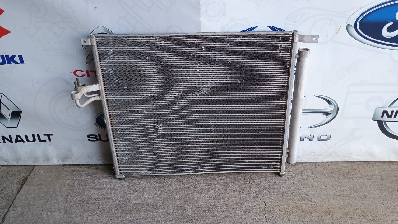 Radiador de aire mazda bt50