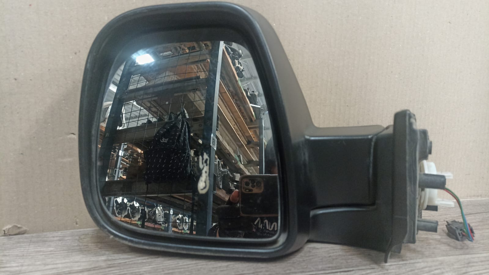 Espejo puerta izquierdo peugeot partner