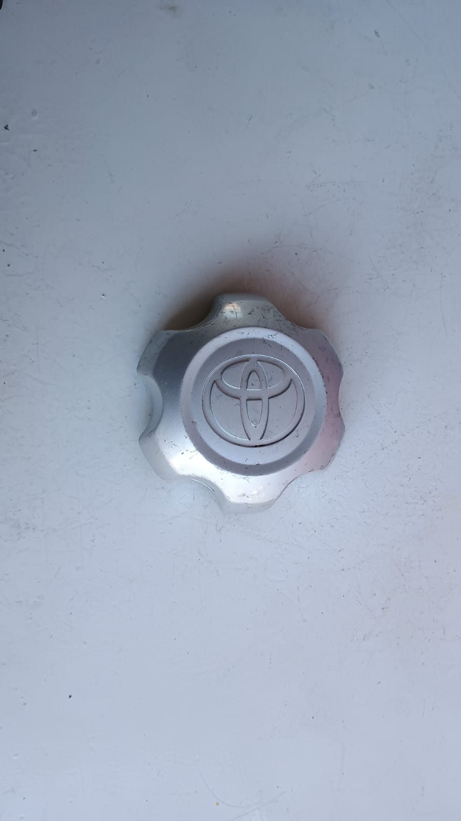 Tapa rueda toyota hilux 2016 2017 2018 2019 2020 2021 2022 2023 2024