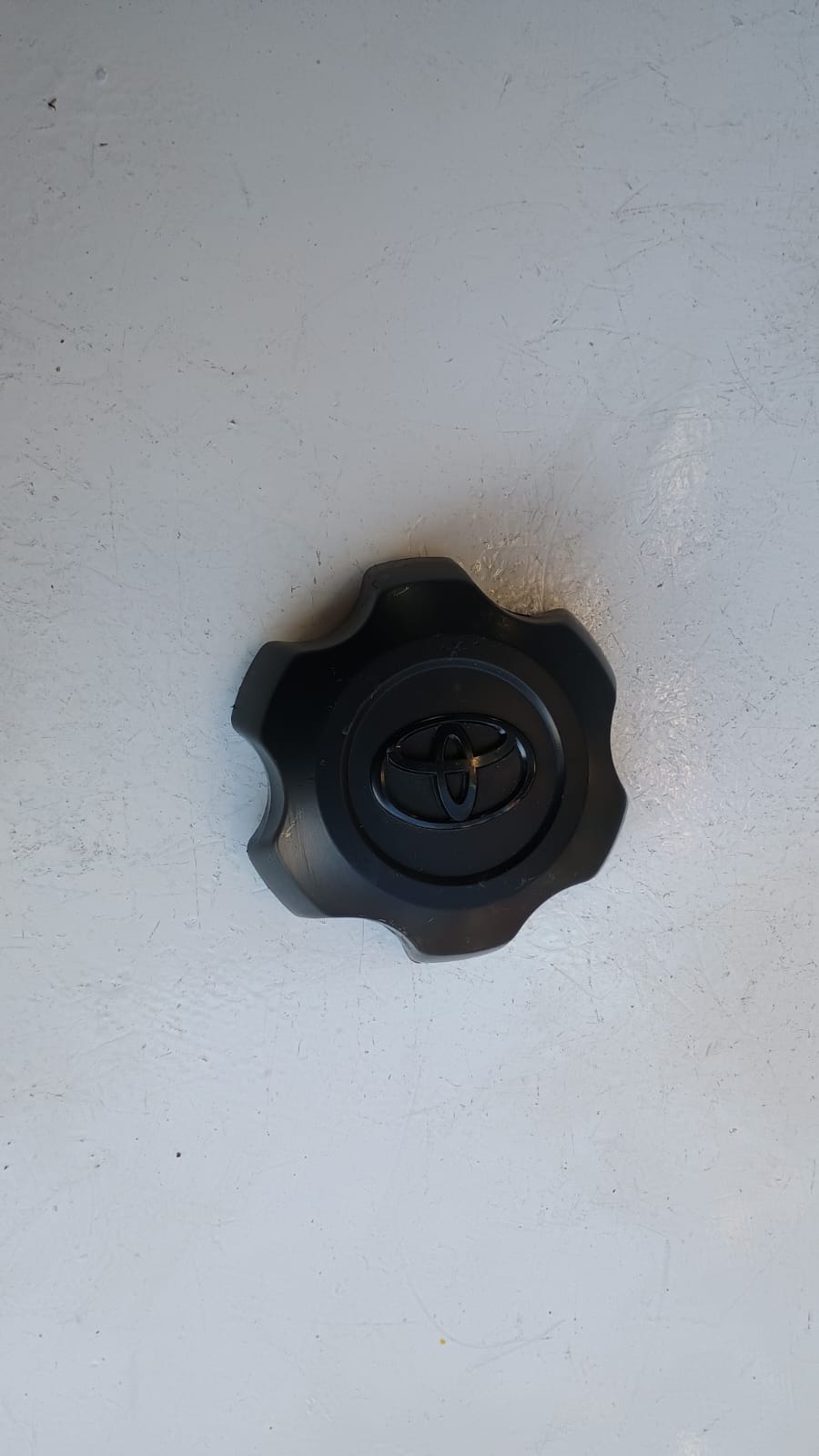 Tapa rueda toyota hilux 2016 2017 2018 2019 2020 2021 2022 2023 2024