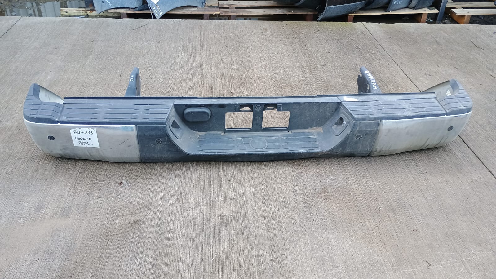 Parachoque trasero toyota tundra 2015 2016 2017 2018 2019