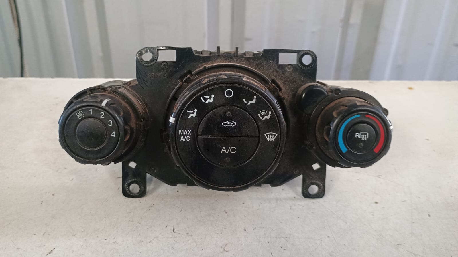 Comando de calefaccion delantero ford fiesta