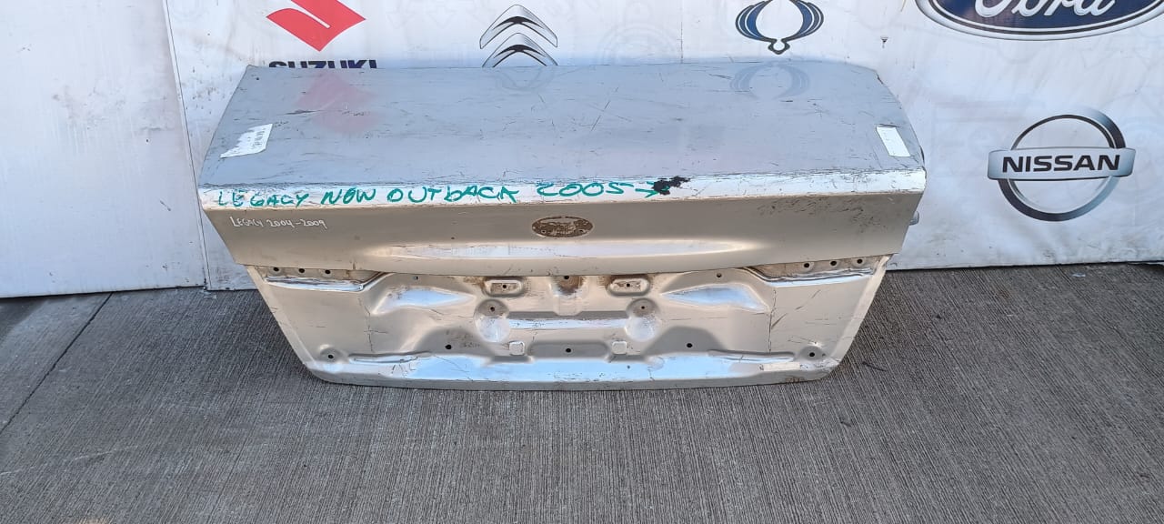Tapa maleta / portalon subaru legacy 2004 2005 2006 2007 2008 2009