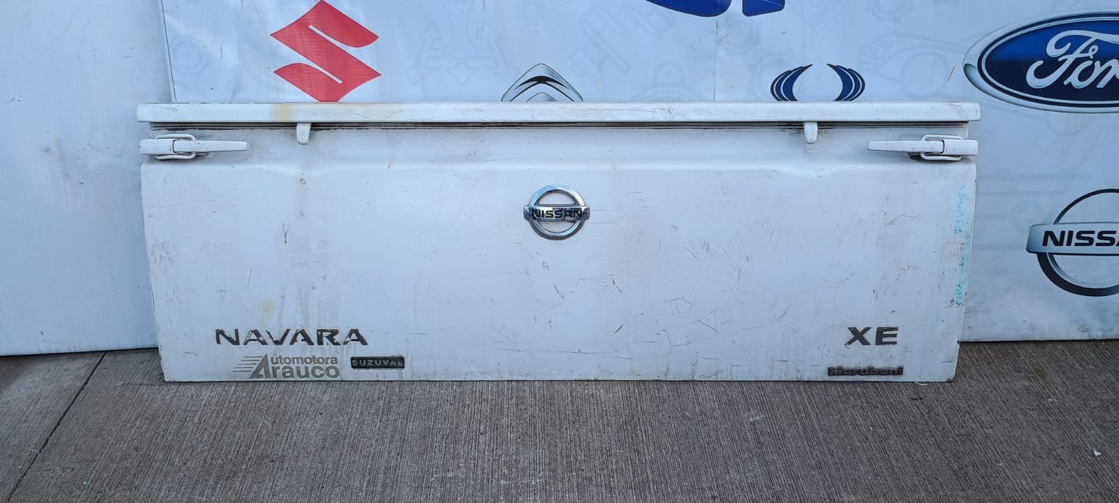 Tapa maleta / portalon nissan navara 2007 2008 2009 2010 2011 2012 2013 2014 2015