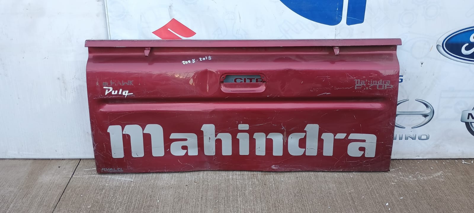 Tapa maleta / portalon mahindra pik up 2008 2009 2010 2011 2012 2013 2014 2015 2016 2017 2018 2019 2020 2021 2022