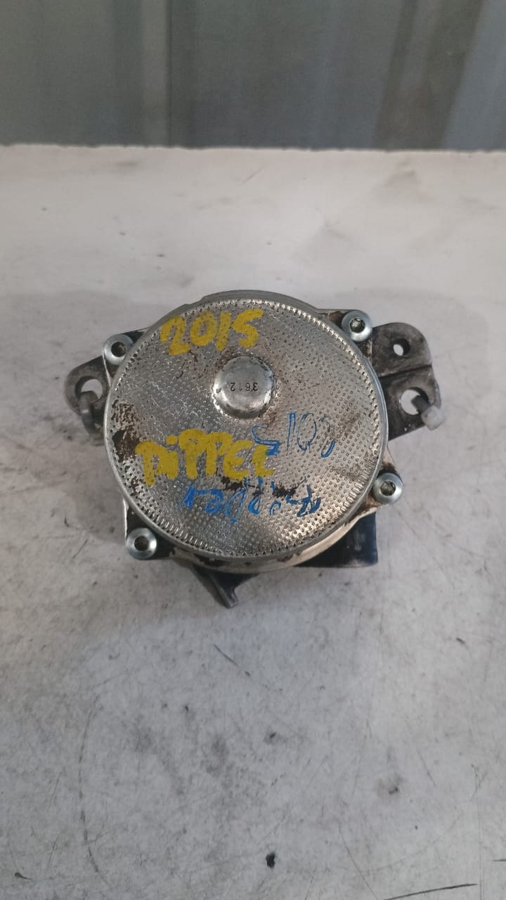 Bomba de vacio o depresor peugeot bipper