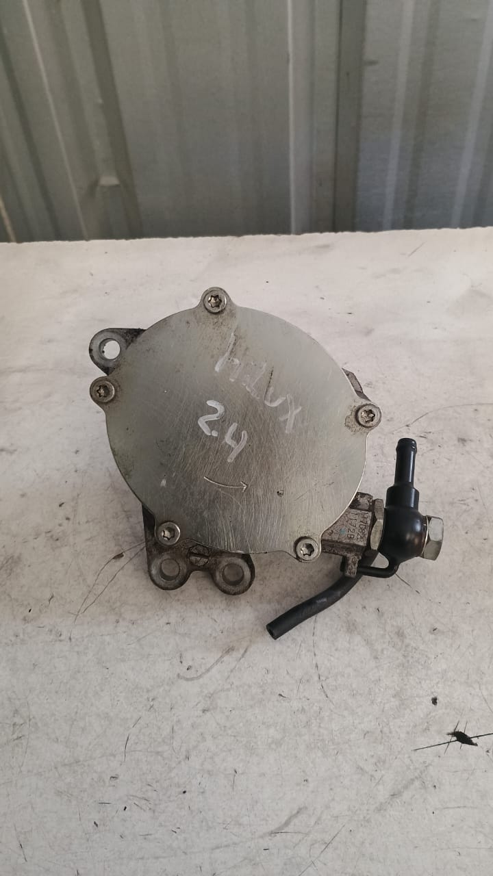 Bomba de vacio o depresor toyota hilux 2016 2017 2018 2019