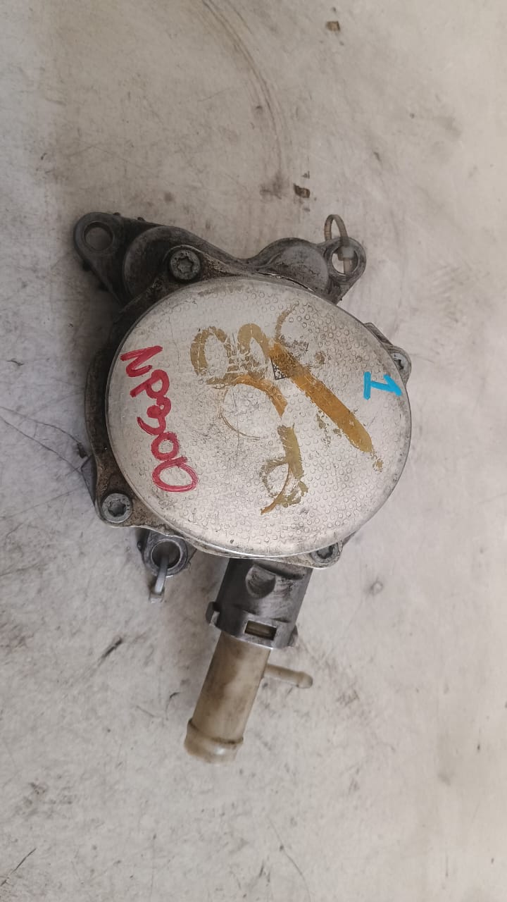 Bomba de vacio o depresor nissan np300 2015 2016 2017 2018 2019