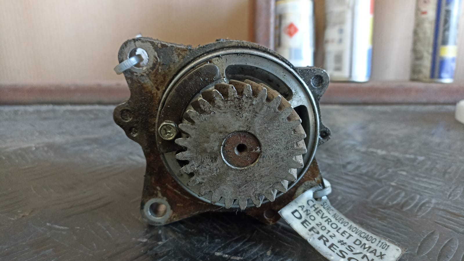 Bomba de vacio o depresor chevrolet dmax