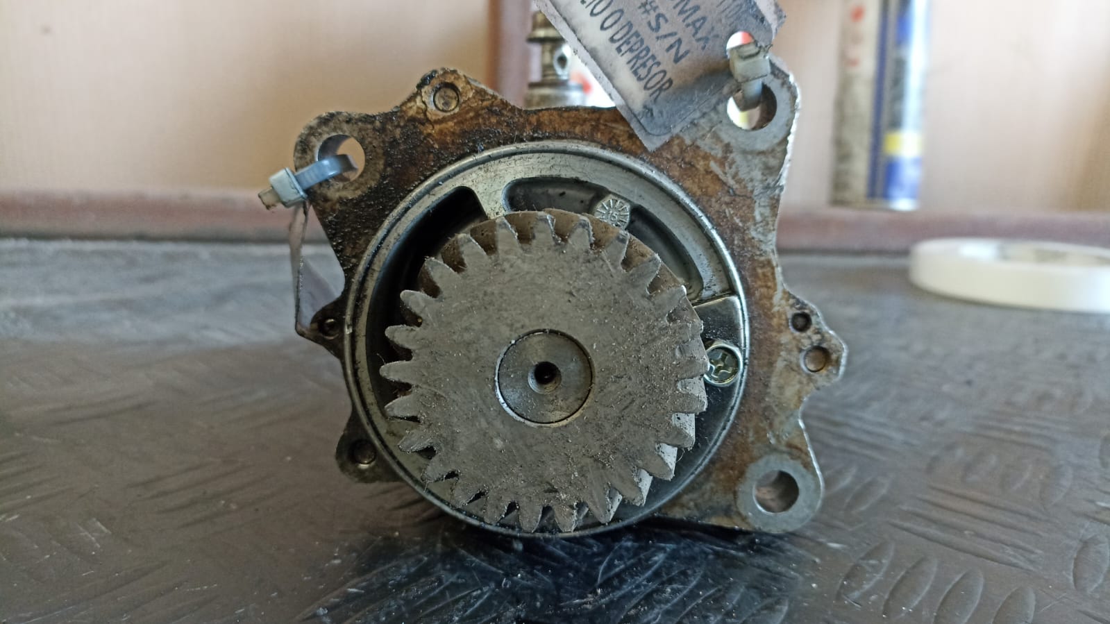 Bomba de vacio o depresor chevrolet dmax