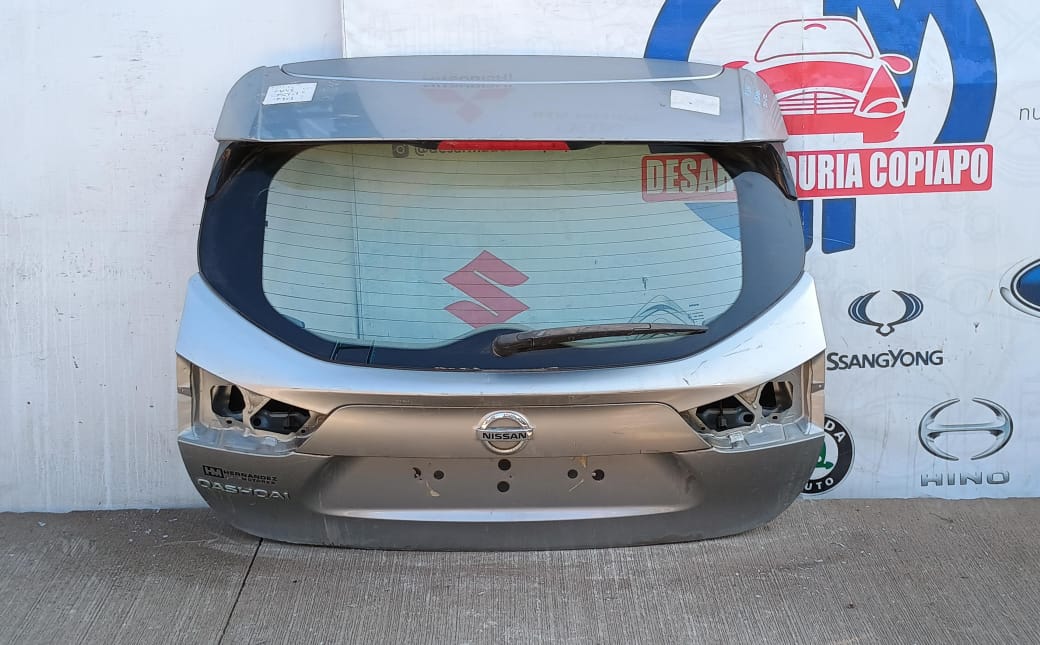 Tapa maleta / portalon nissan qashqai 2015 2016 2017 2018 2019 2020 2021 2022