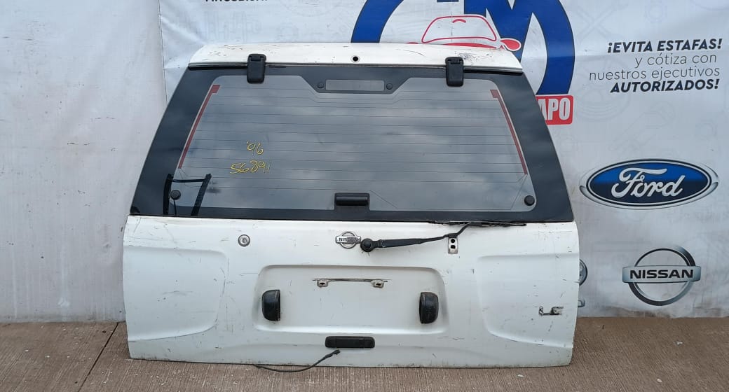 Tapa maleta / portalon nissan pathfinder 1998 1999 2000 2001 2002 2003 2004 2005