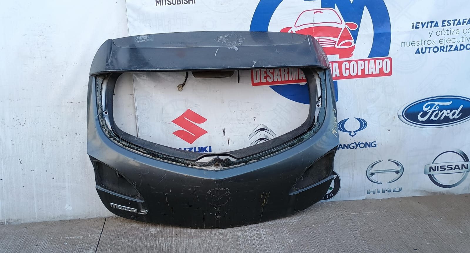 Tapa maleta / portalon mazda 3 2009 2010 2011 2012 2013 2014