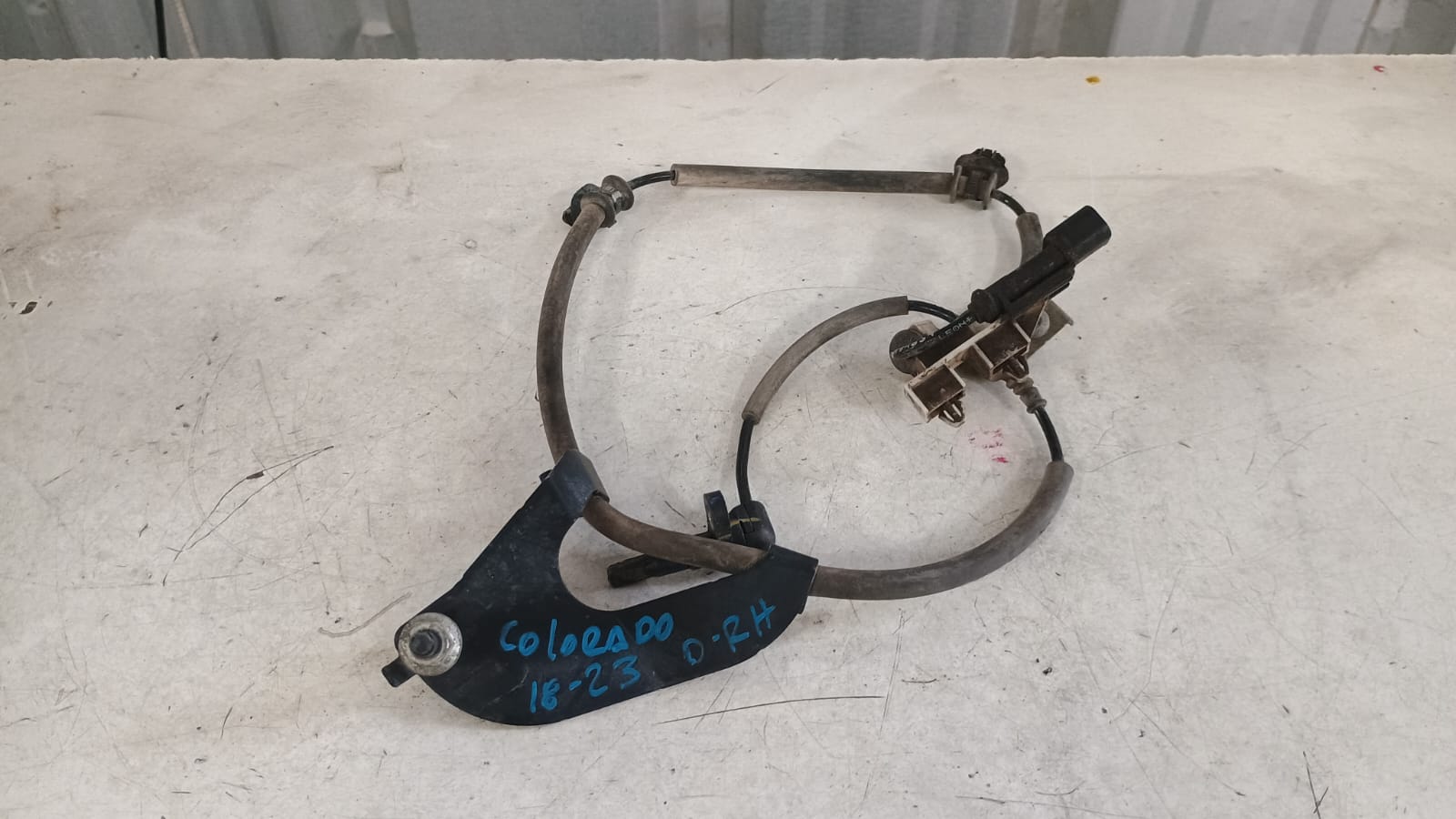 Sensor abs delantero derecho chevrolet colorado 2018 2019 2020 2021 2022 2023