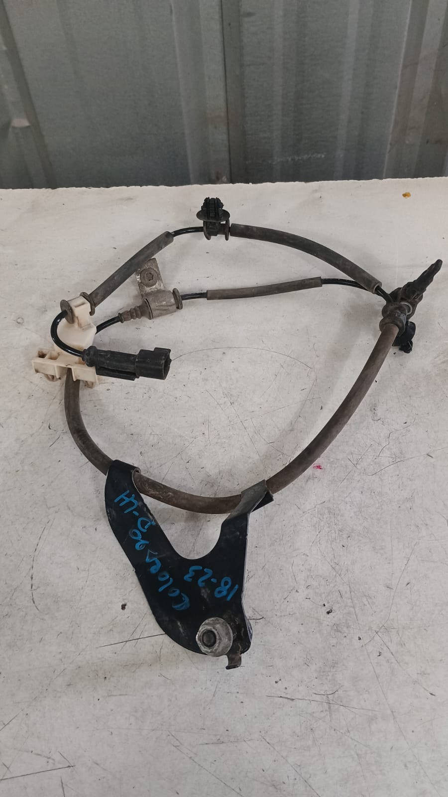 Sensor abs delantero izquierdo chevrolet colorado 2018 2019 2020 2021 2022 2023