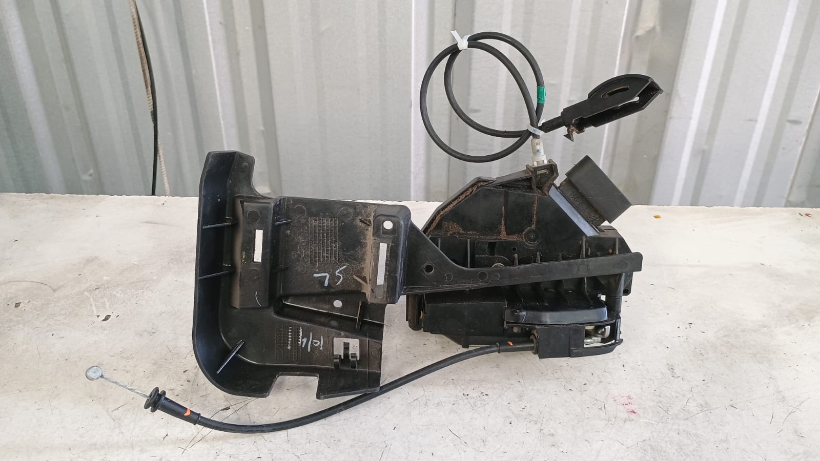 Chapa puerta delantera derecha mazda bt50 2013 2014 2015 2016 2017 2018 2019 2020