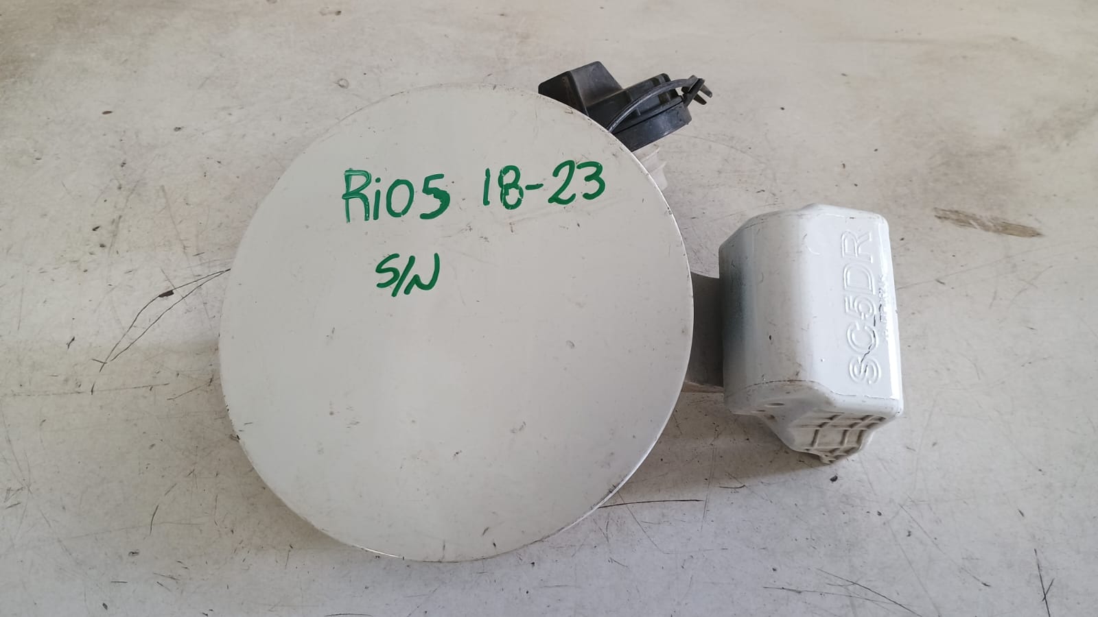 Tapa de bencina exterior kia rio 5 2018 2019 2020 2021 2022 2023