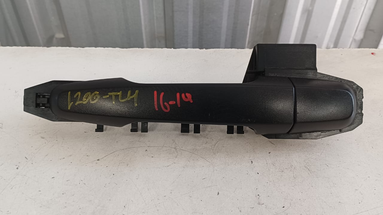 Manilla exterior trasero izquierdo mitsubishi l200 2016 2017 2018 2019