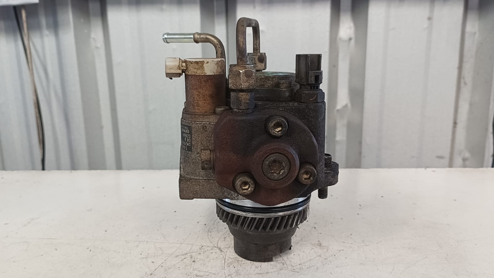 Bomba elevadora o inyectora de combustible mitsubishi l200 2016 2017 2018 2019 2020 2021 2022