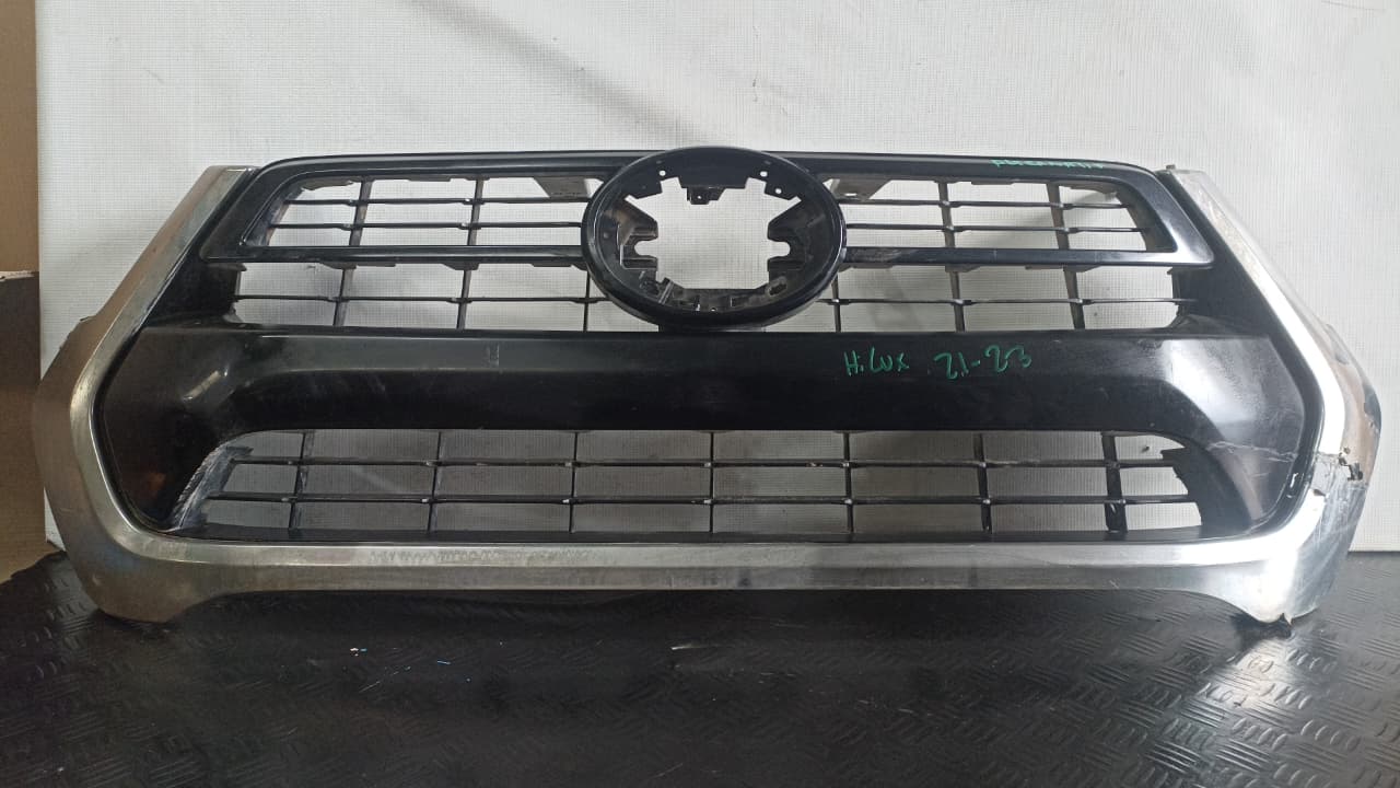Mascara toyota hilux 2021 2022 2023