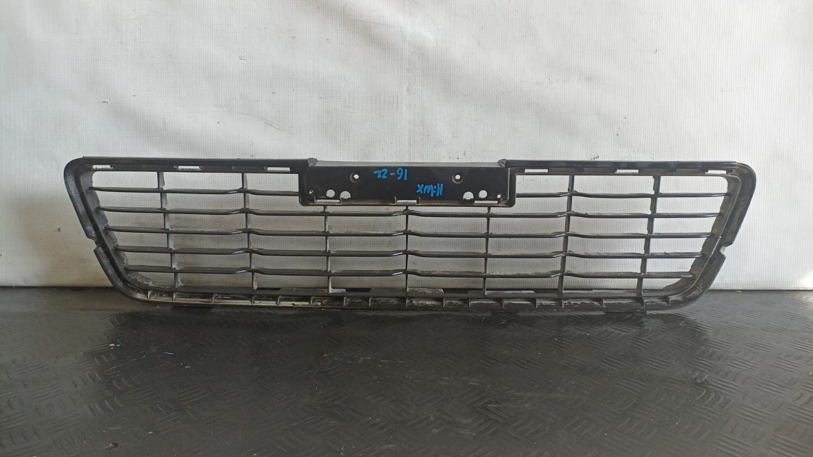 Rejilla parachoque central toyota hilux 2016 2017 2018 2019 2020 2021 2022