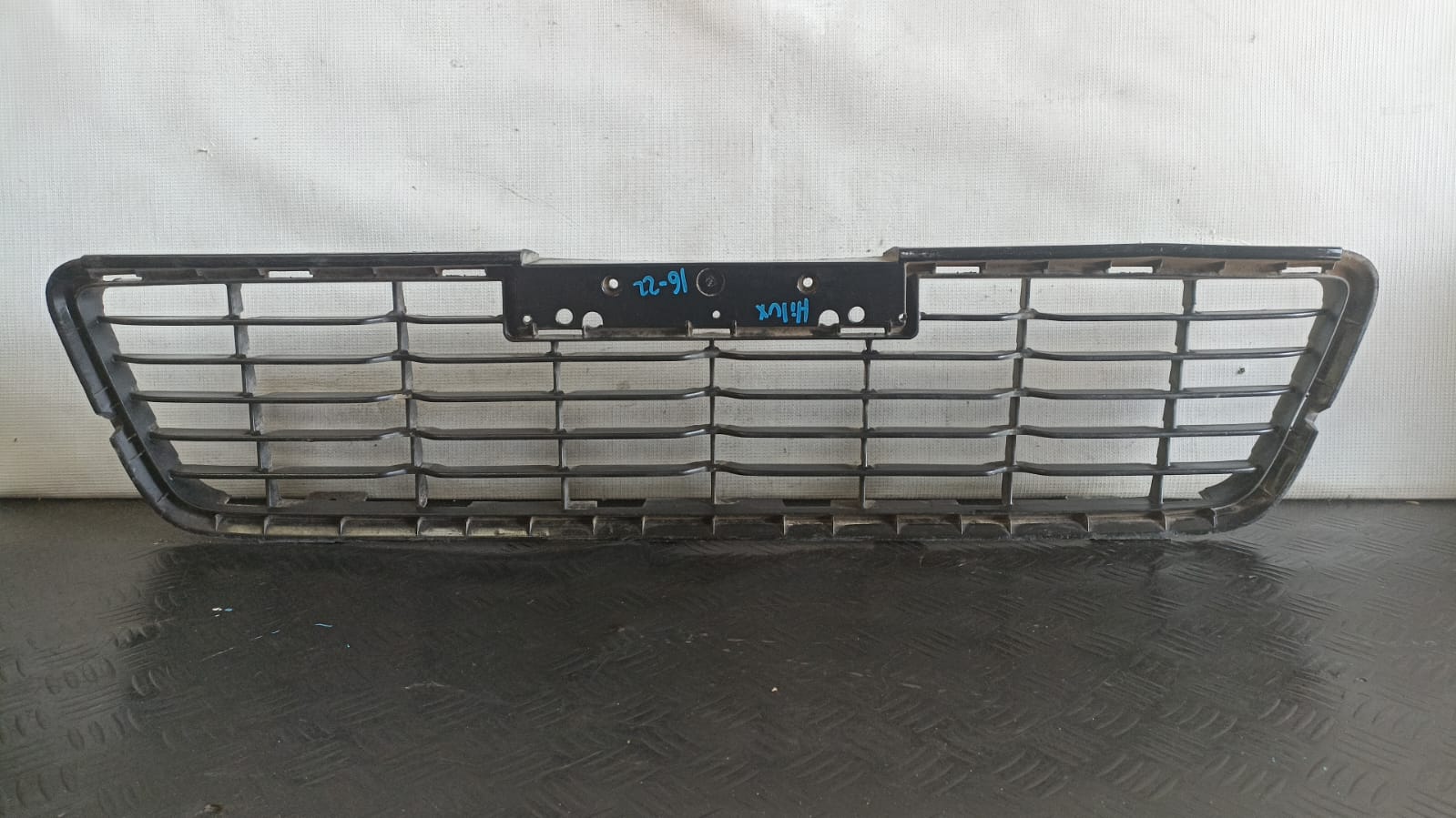 Rejilla parachoque central toyota hilux 2016 2017 2018 2019 2020 2021 2022
