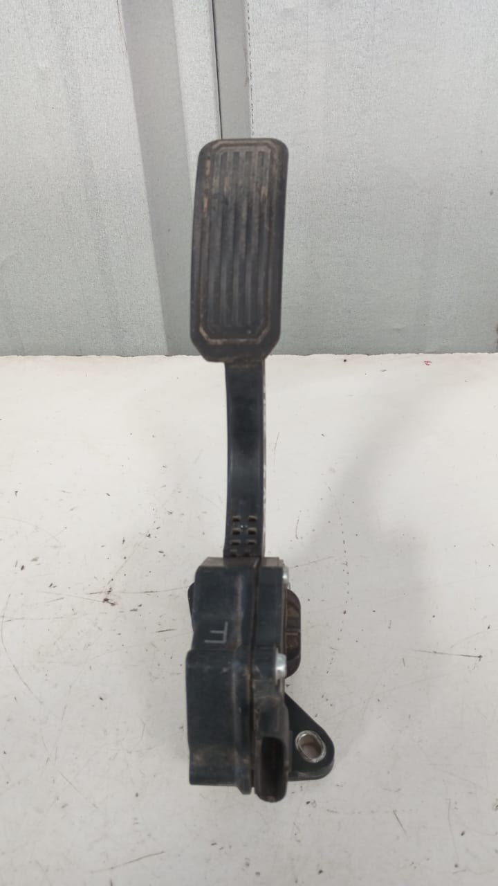 Pedal de aceleracion toyota rav4