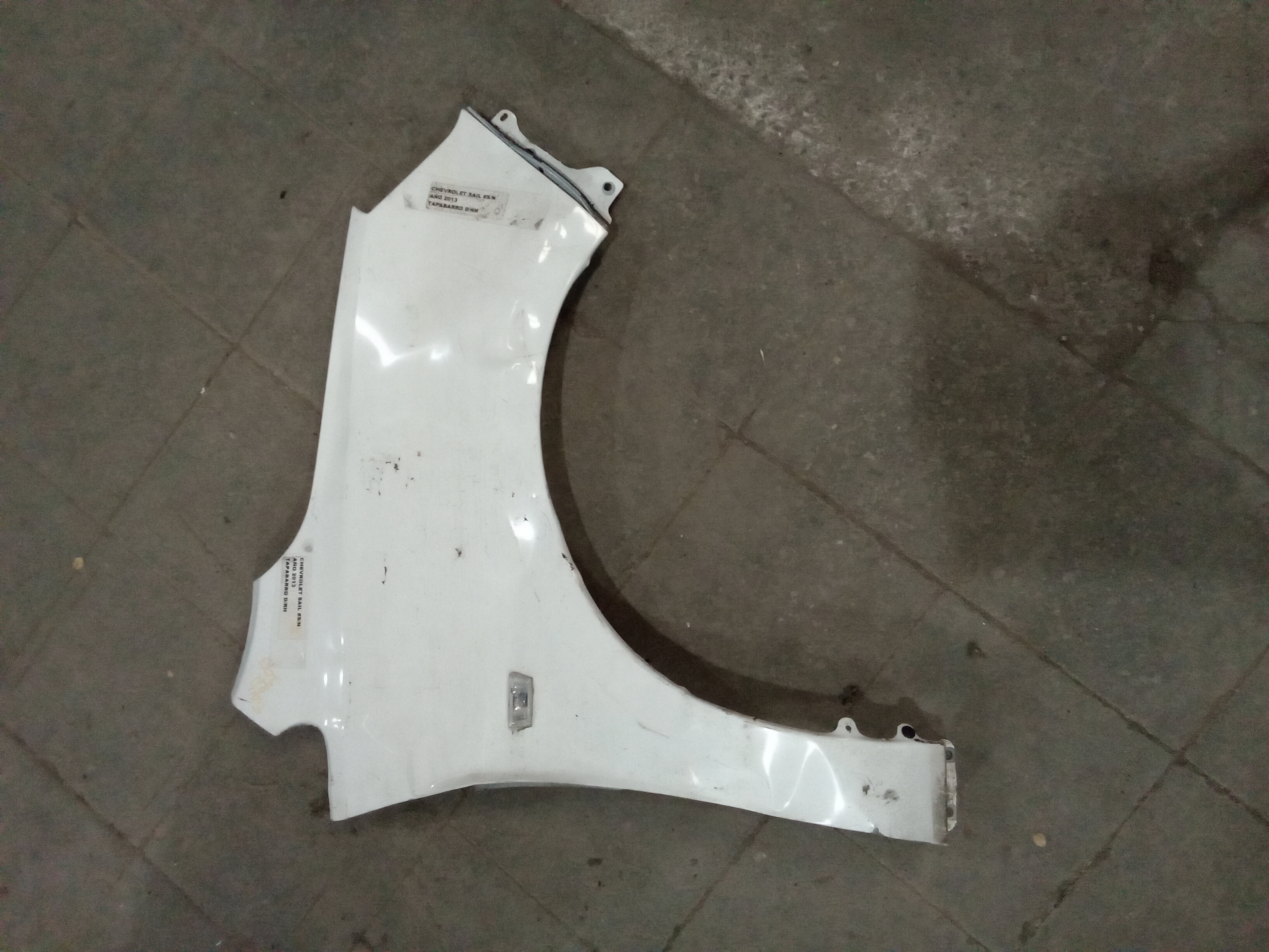 Tapabarro derecho chevrolet sail 2013 2014 2015 2016 2017 2018
