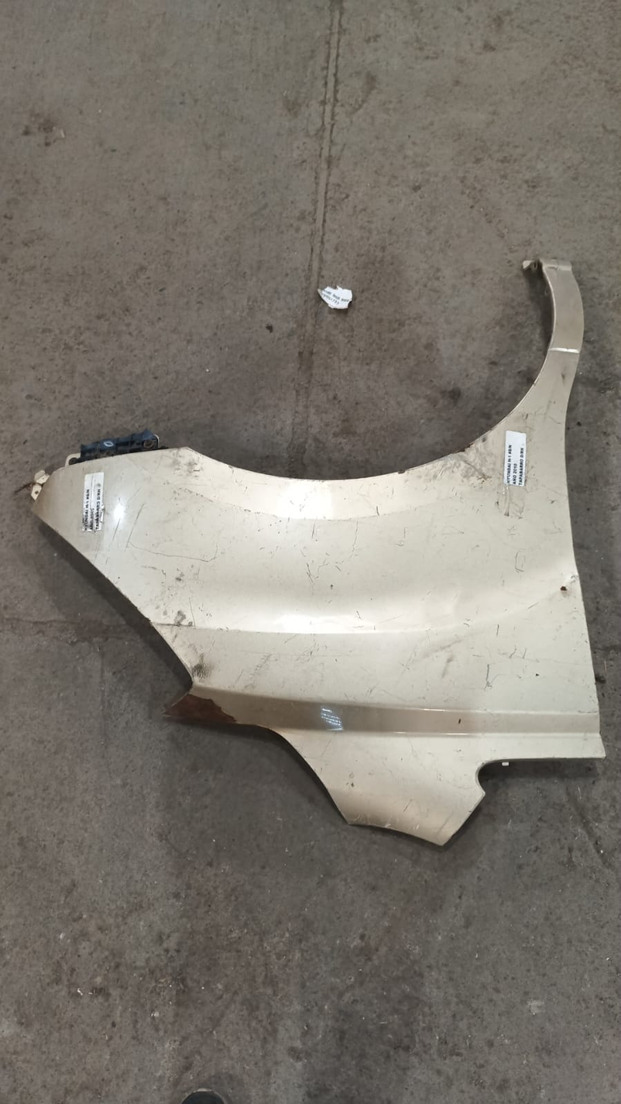 Tapabarro derecho hyundai h1 2010 2011 2012 2013