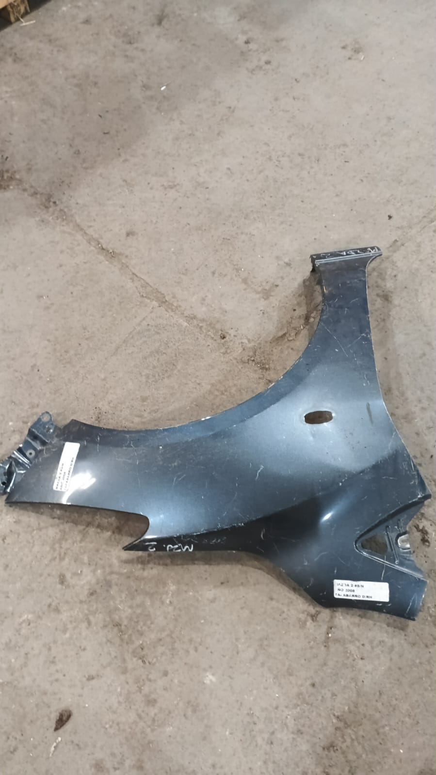 Tapabarro derecho mazda 2 2008 2009 2010 2011