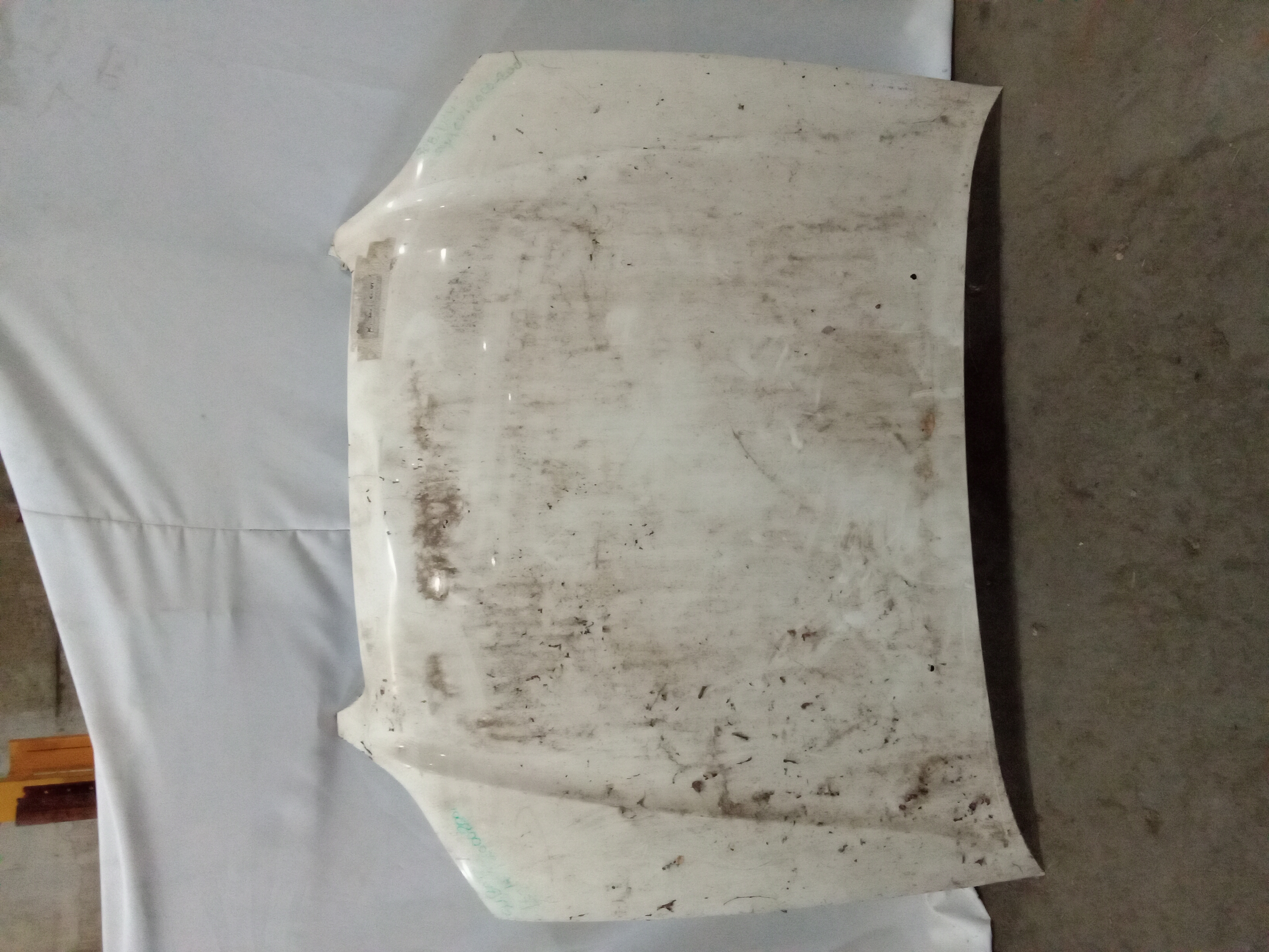 Capot subaru legacy 2000 2001 2002