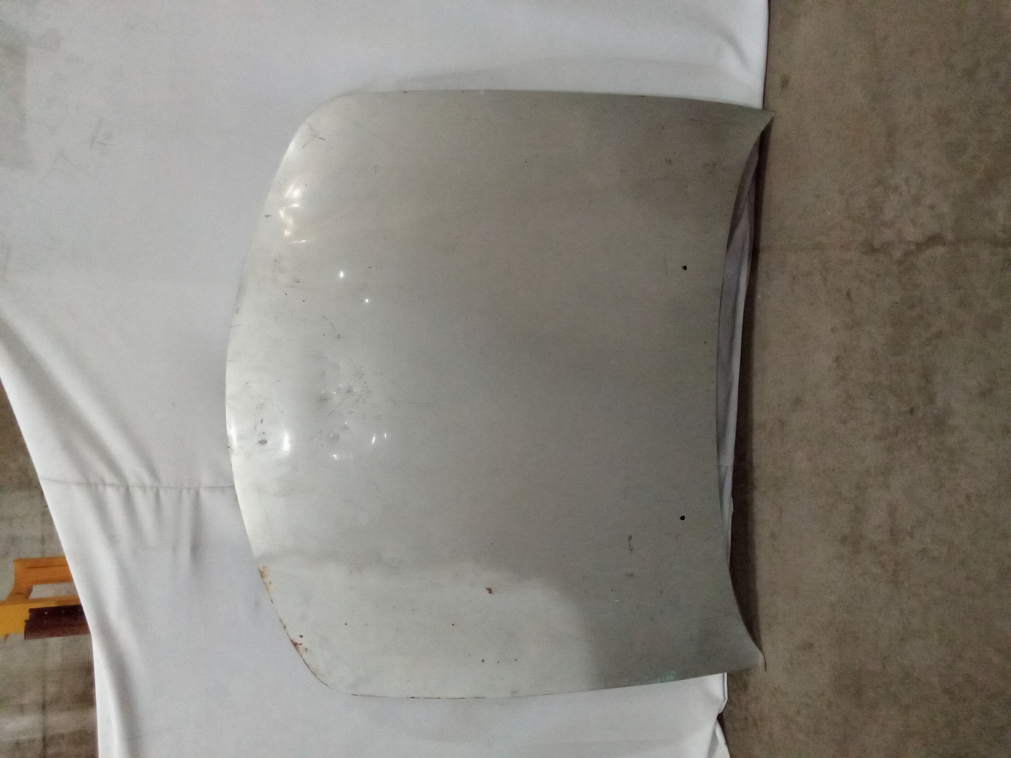 Capot mitsubishi galant 1993 1994 1995 1996 1997 1998