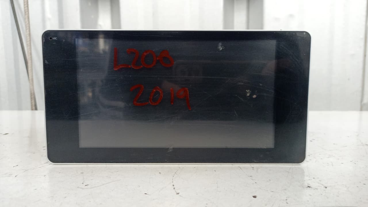 Radio pantalla mitsubishi l200