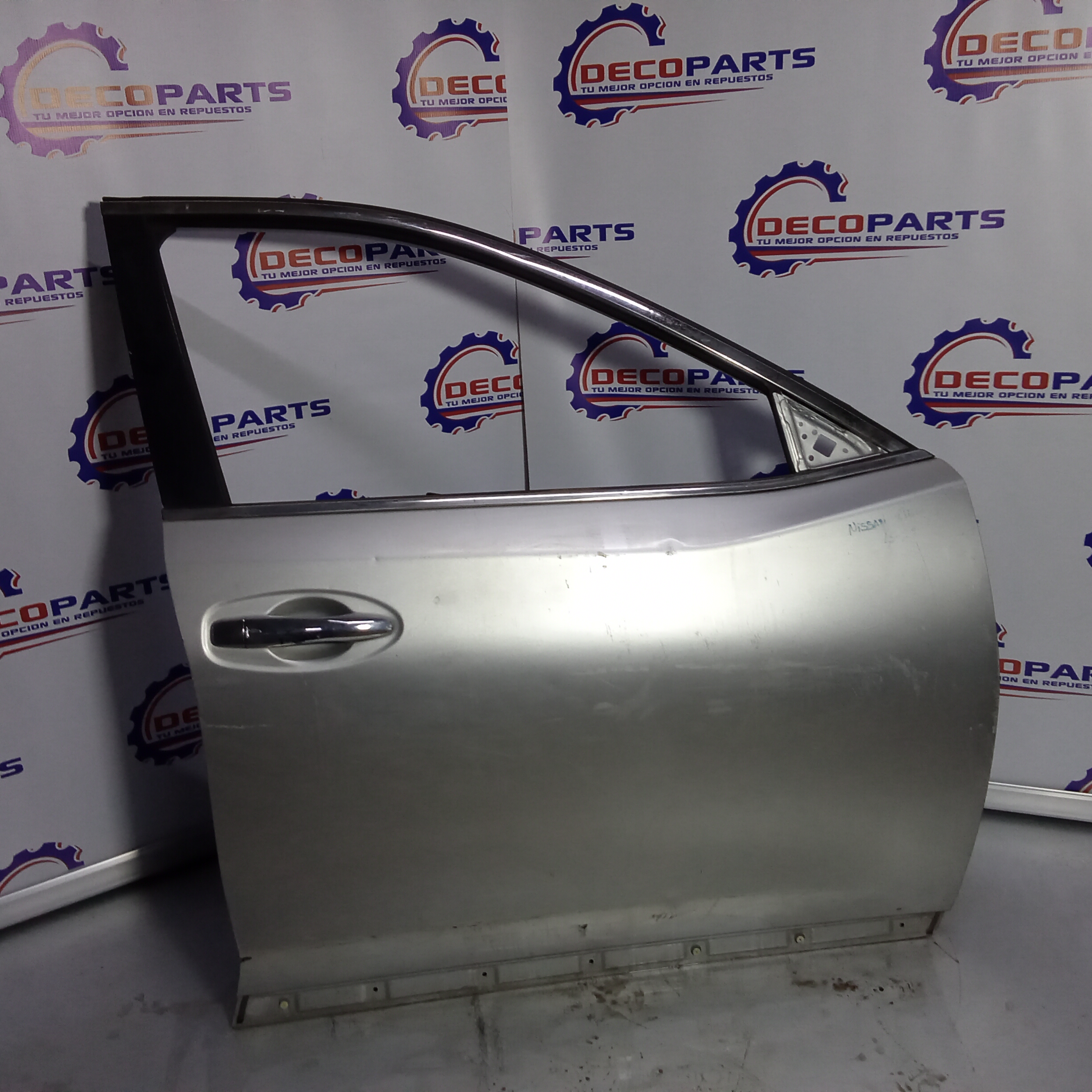Puerta delantera derecha nissan x-trail 2015 2016 2017 2018 2019 2020 2021