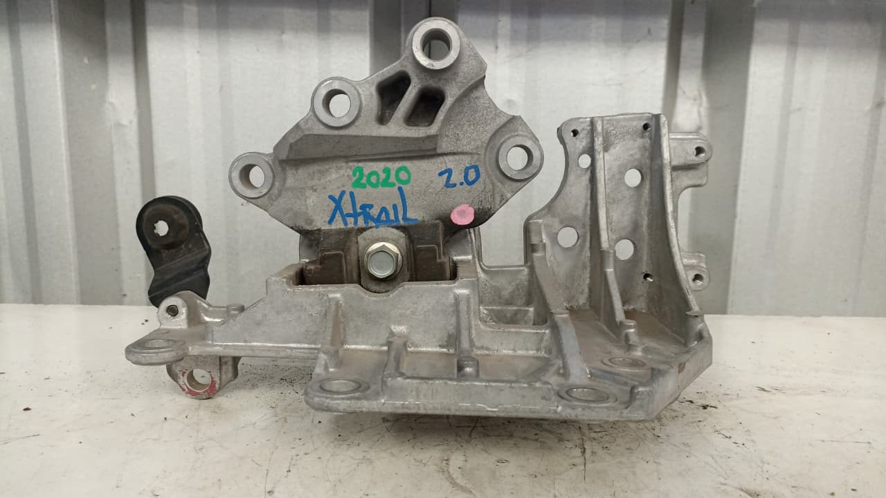 Soporte de motor izquierdo nissan x-trail