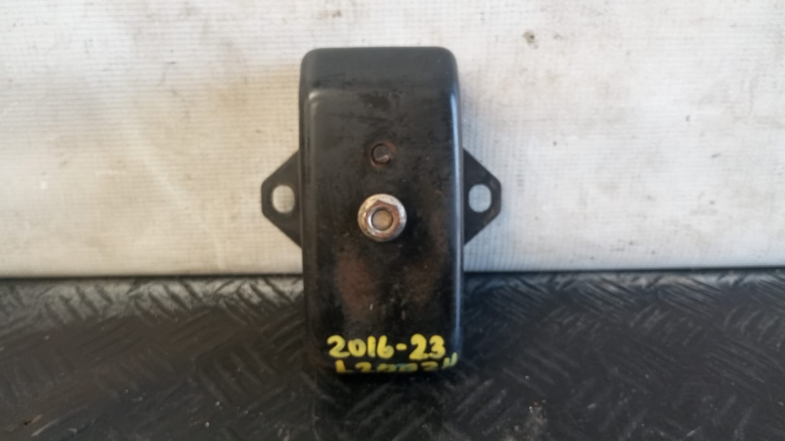Soporte de motor derecho mitsubishi l200 2016 2017 2018 2019 2020 2021 2022