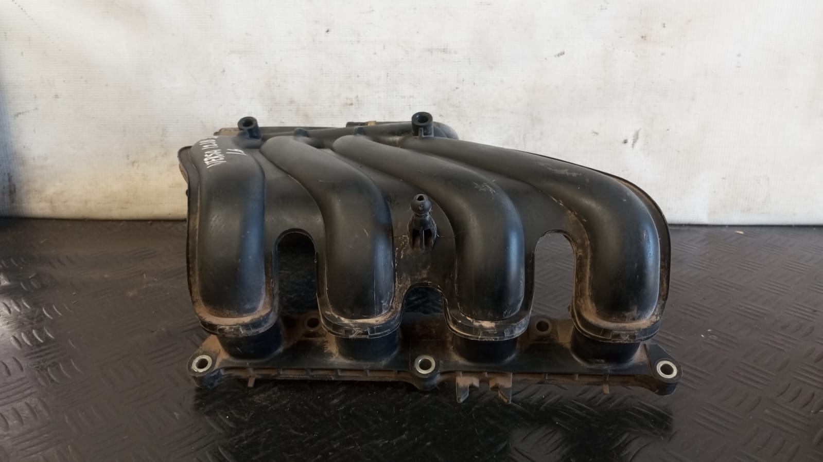 Multiple admision nissan versa 2012 2013 2014 2015 2016 2017 2018