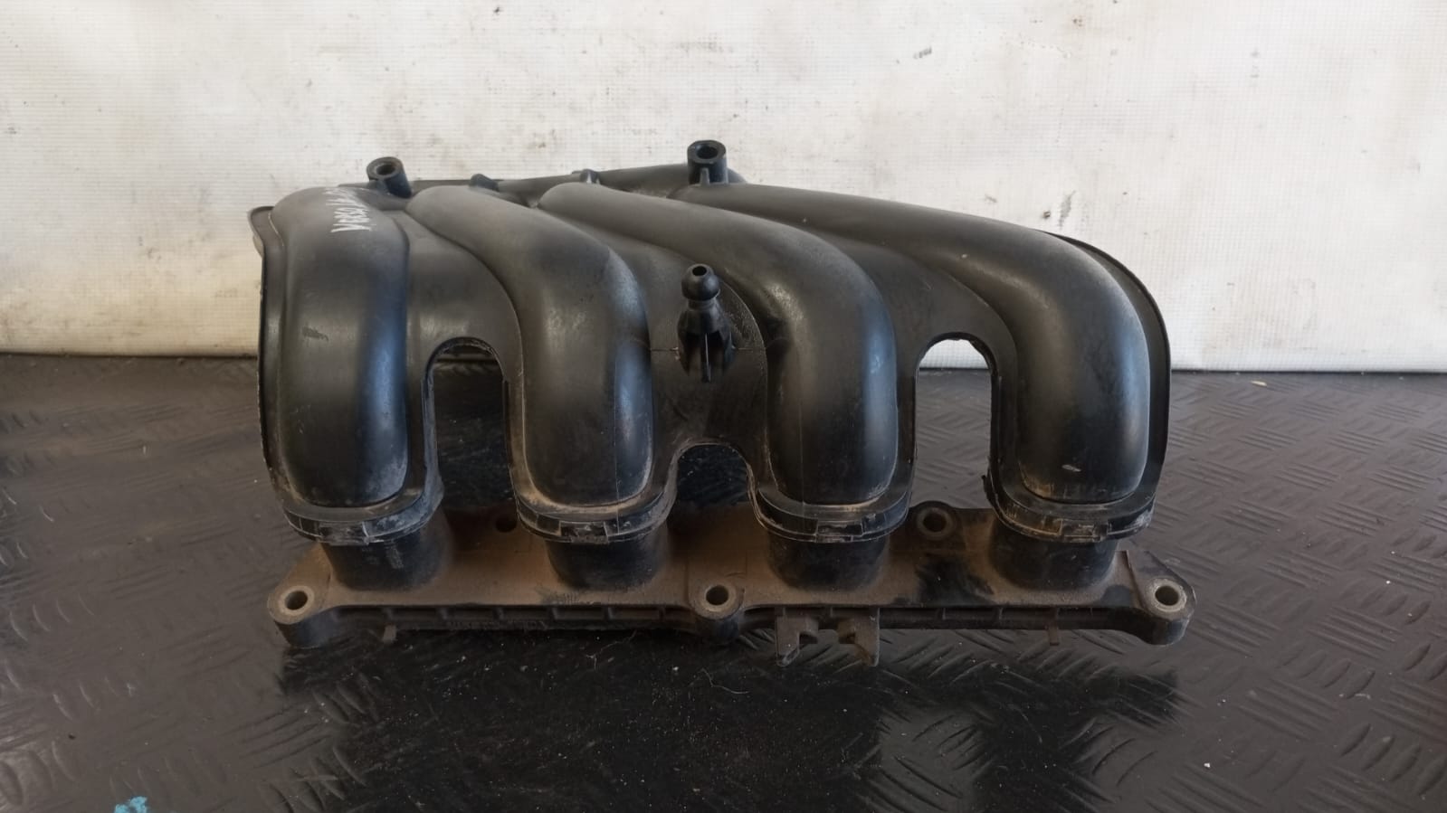 Multiple admision nissan versa 2012 2013 2014 2015 2016 2017 2018