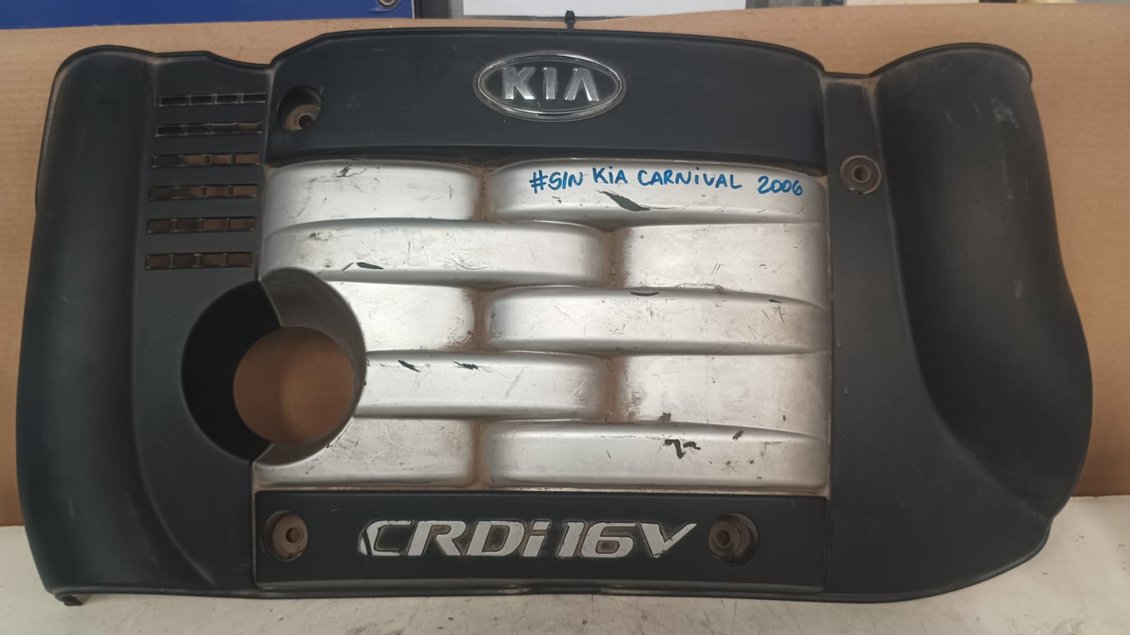Tapa cubre motor kia carnival