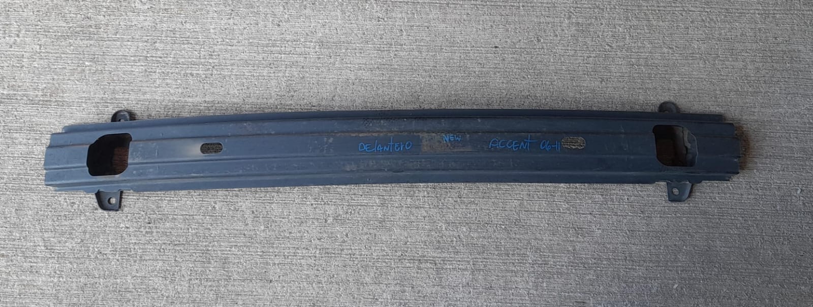 Refuerzo parachoque delantero hyundai accent 2006 2007 2008 2009 2010 2011
